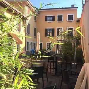 E La Bastia Hotel